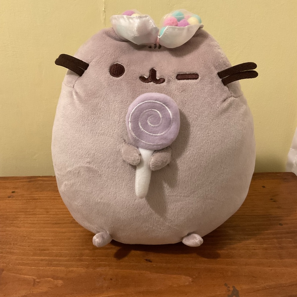 Gund Pusheen the Cat Lollipop & Bow Plush